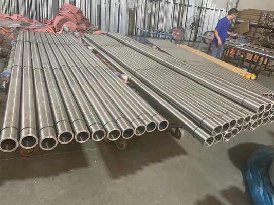 Peso ligero Barras de barras de aluminio huecas Superficie pulida Finalización 1000 mm - 8000 mm