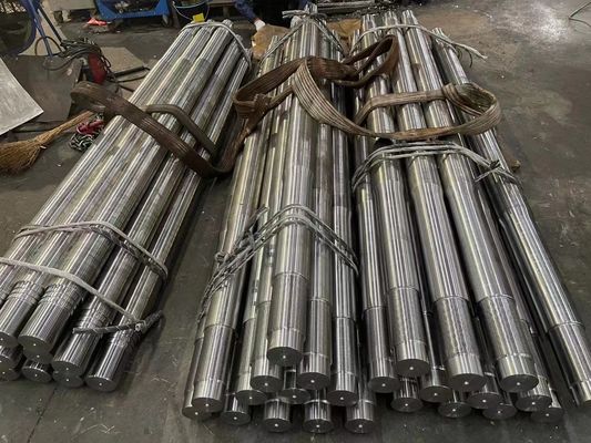 Maquinaria de ingeniería de rodillos de pistón de acero de longitud entre 6 y 8,1 metros